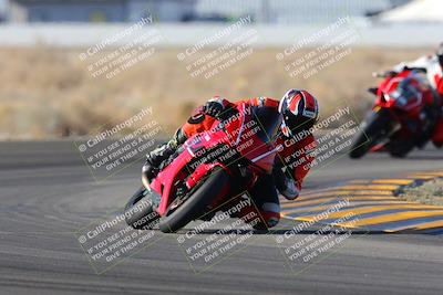 media/Dec-18-2022-SoCal Trackdays (Sun) [[8099a50955]]/Turn 4 (1pm)/